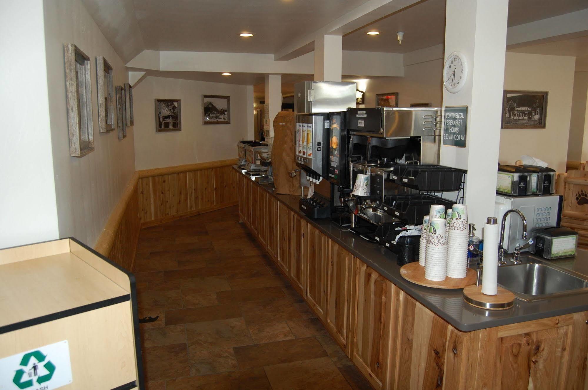 Kelly Inn West Yellowstone Buitenkant foto